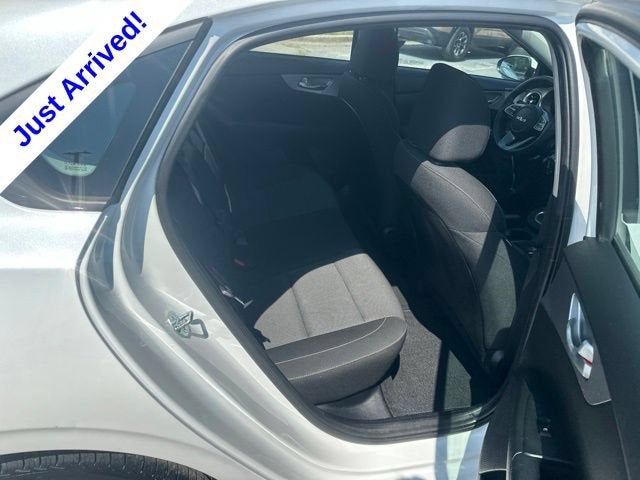 2023 Kia Forte LXS - Photo 29