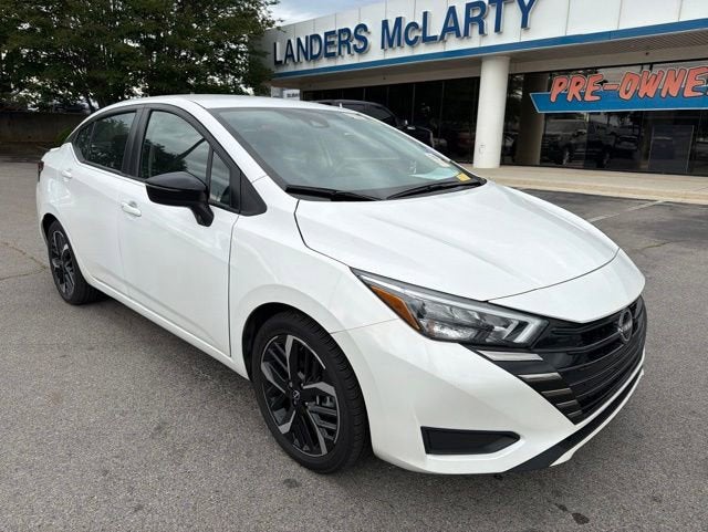 2024 Nissan Versa SR