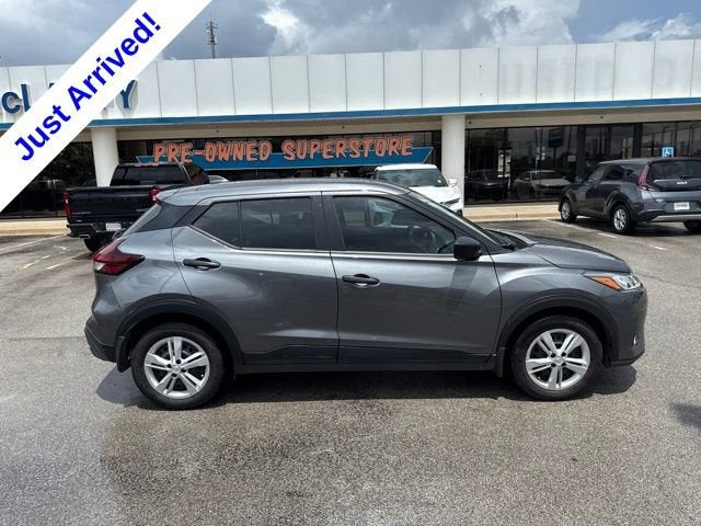 2025 Nissan Kicks Play S