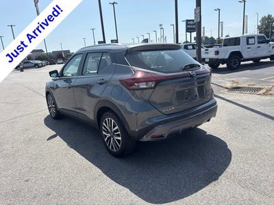 2022 Nissan Kicks SV Xtronic CVT