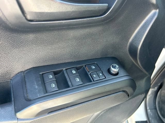 2018 Toyota Tacoma SR V6