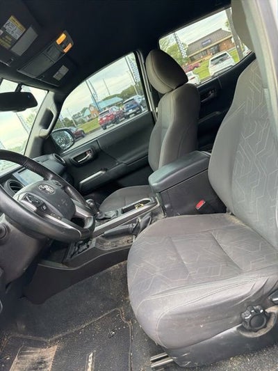 2016 Toyota Tacoma SR