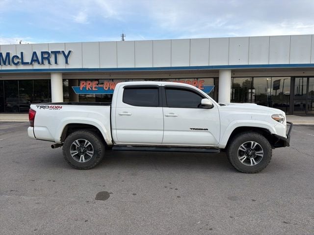 2016 Toyota Tacoma SR