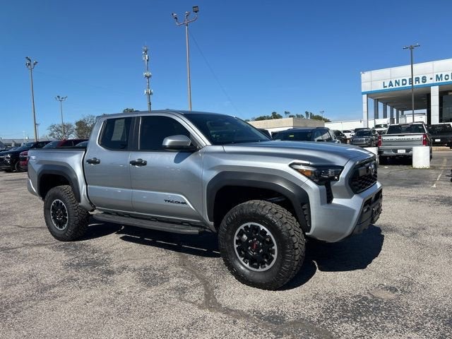 2025 Toyota Tacoma 4WD SR