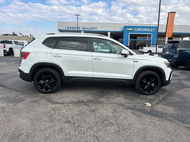 2024 Volkswagen Taos SE