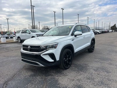 2024 Volkswagen Taos SE