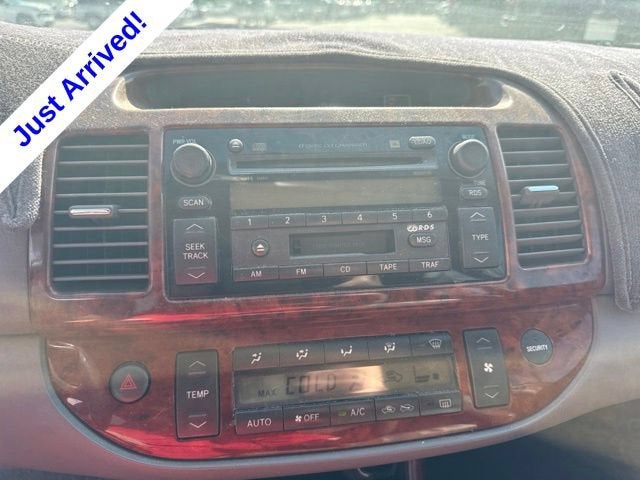 2004 Toyota Camry LE
