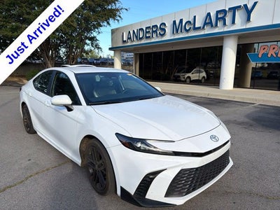 2025 Toyota Camry SE