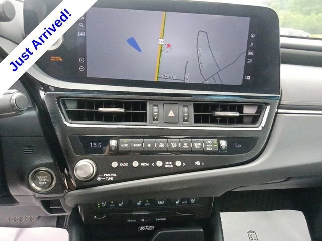 2022 Lexus ES 350 Ultra Luxury