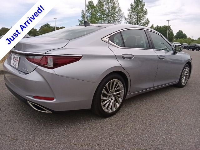 2022 Lexus ES 350 Ultra Luxury