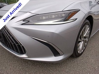 2022 Lexus ES 350 Ultra Luxury
