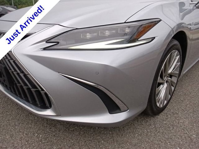 2022 Lexus ES 350 Ultra Luxury