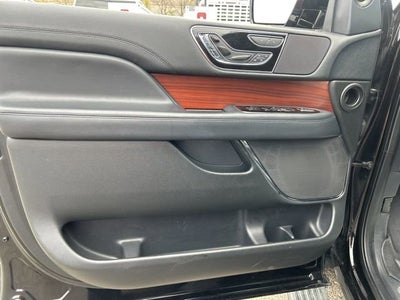 2022 Lincoln Navigator L Reserve