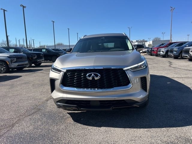 2024 INFINITI QX60 LUXE