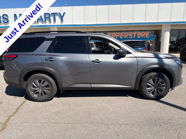 2025 Nissan Pathfinder SV FWD