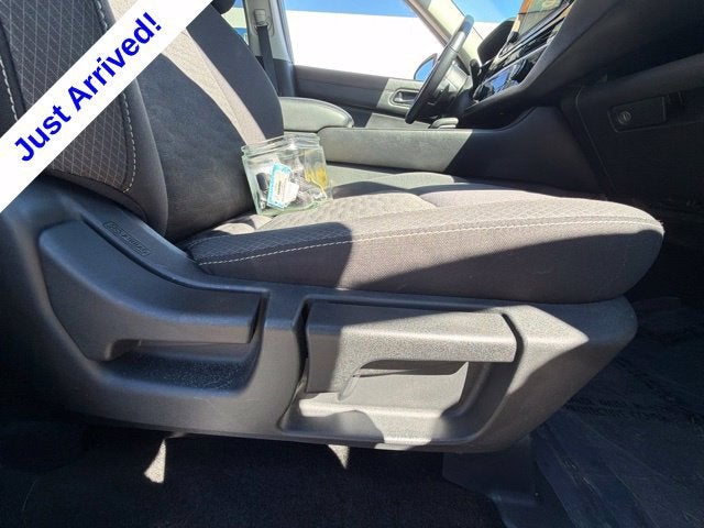 2025 Nissan Pathfinder SV FWD