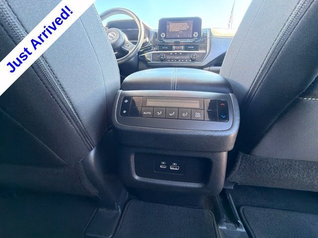2025 Nissan Pathfinder SV FWD