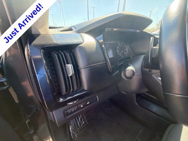 2025 Nissan Pathfinder SV FWD
