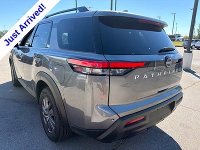 2025 Nissan Pathfinder SV FWD