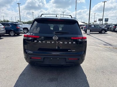 2022 Nissan Pathfinder SV 4WD