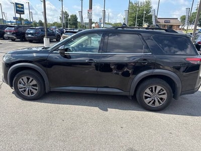 2022 Nissan Pathfinder SV 4WD