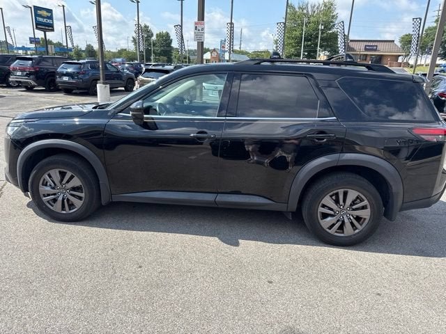 2022 Nissan Pathfinder SV 4WD