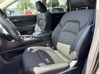 2022 Nissan Pathfinder SV 4WD