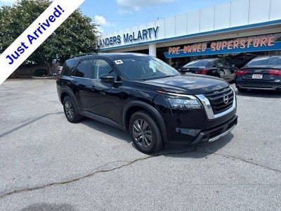 2025 Nissan Pathfinder SV 4WD