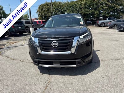 2025 Nissan Pathfinder SV 4WD