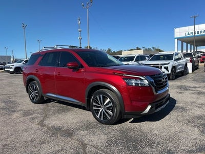 2024 Nissan Pathfinder Platinum