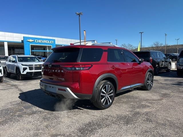 2024 Nissan Pathfinder Platinum