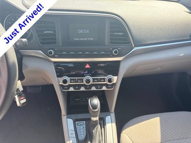 2020 Hyundai Elantra SE