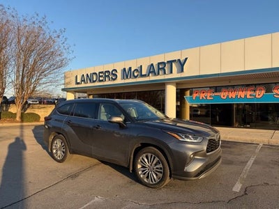 2024 Toyota Highlander Hybrid Platinum