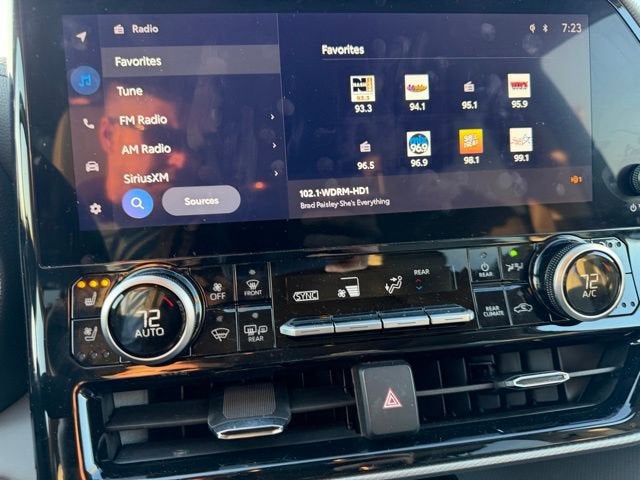 2024 Toyota Highlander Hybrid Platinum