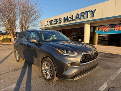 2024 Toyota Highlander Hybrid Platinum