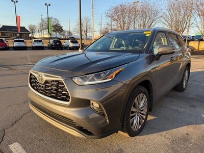 2024 Toyota Highlander Hybrid Platinum