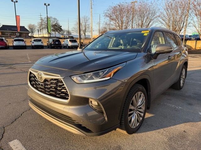 2024 Toyota Highlander Hybrid Platinum