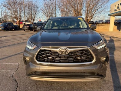 2024 Toyota Highlander Hybrid Platinum