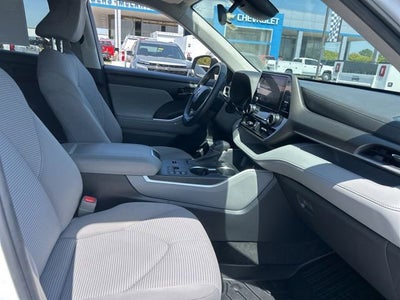 2023 Toyota Highlander L