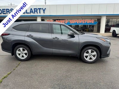 2024 Toyota Highlander LE