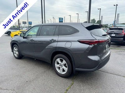 2024 Toyota Highlander LE
