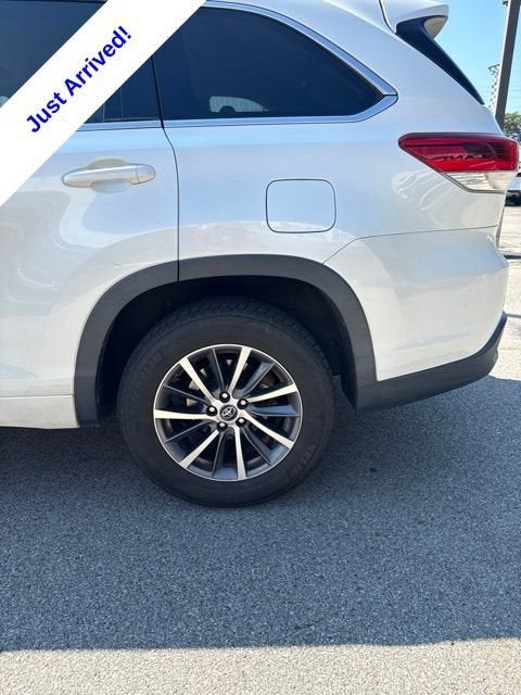 2018 Toyota Highlander SE