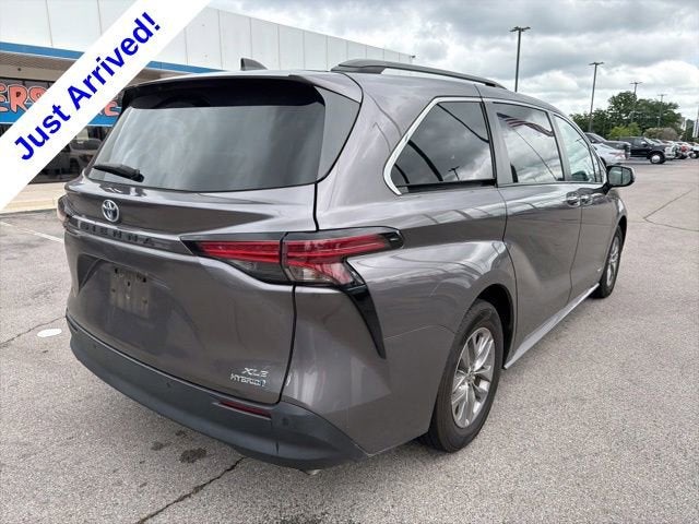 2021 Toyota Sienna XLE