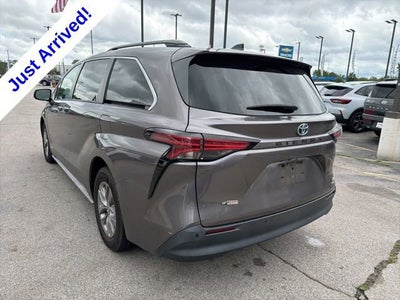 2021 Toyota Sienna XLE