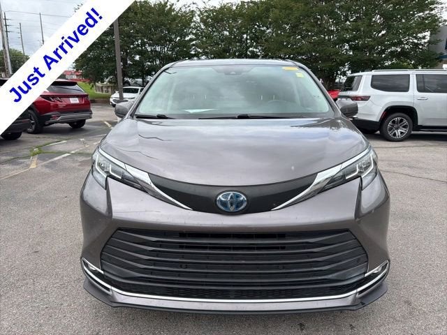 2021 Toyota Sienna XLE