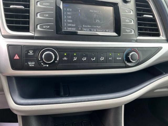 2018 Toyota Highlander LE