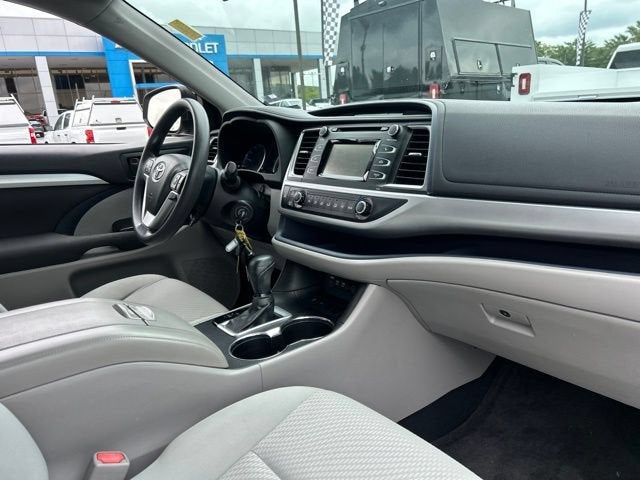 2018 Toyota Highlander LE