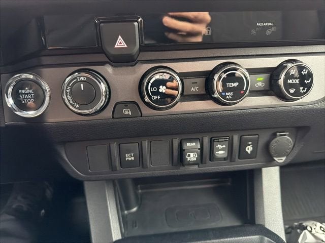 2018 Toyota Tacoma SR