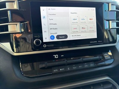 2022 Toyota Tundra 2WD SR5