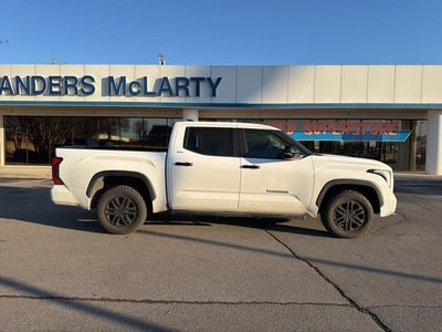 2022 Toyota Tundra 2WD SR5